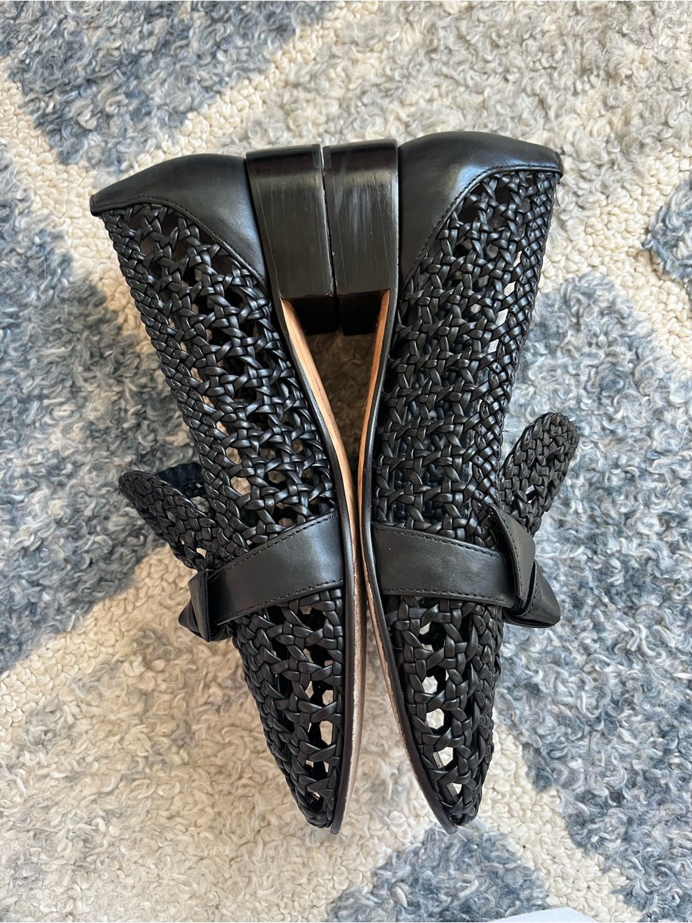 Alexandre Birman Black Woven Leather Loafers with Bow - Picture 2 of 6